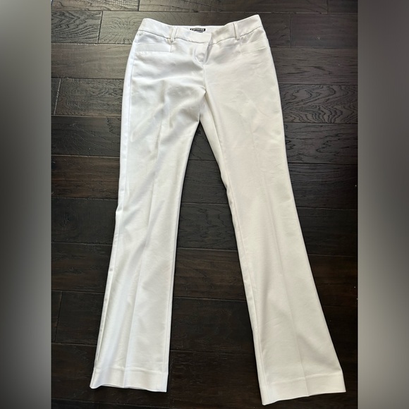 Express Columnist white pants size 2 - Picture 2 of 3